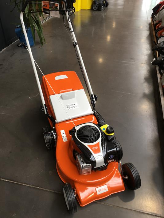 Tondeuse STIHL RM248T – Image 2